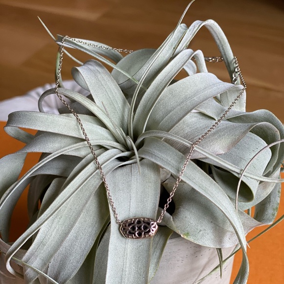 Kendra Scott Rose Gold Black Necklace - Picture 4 of 4